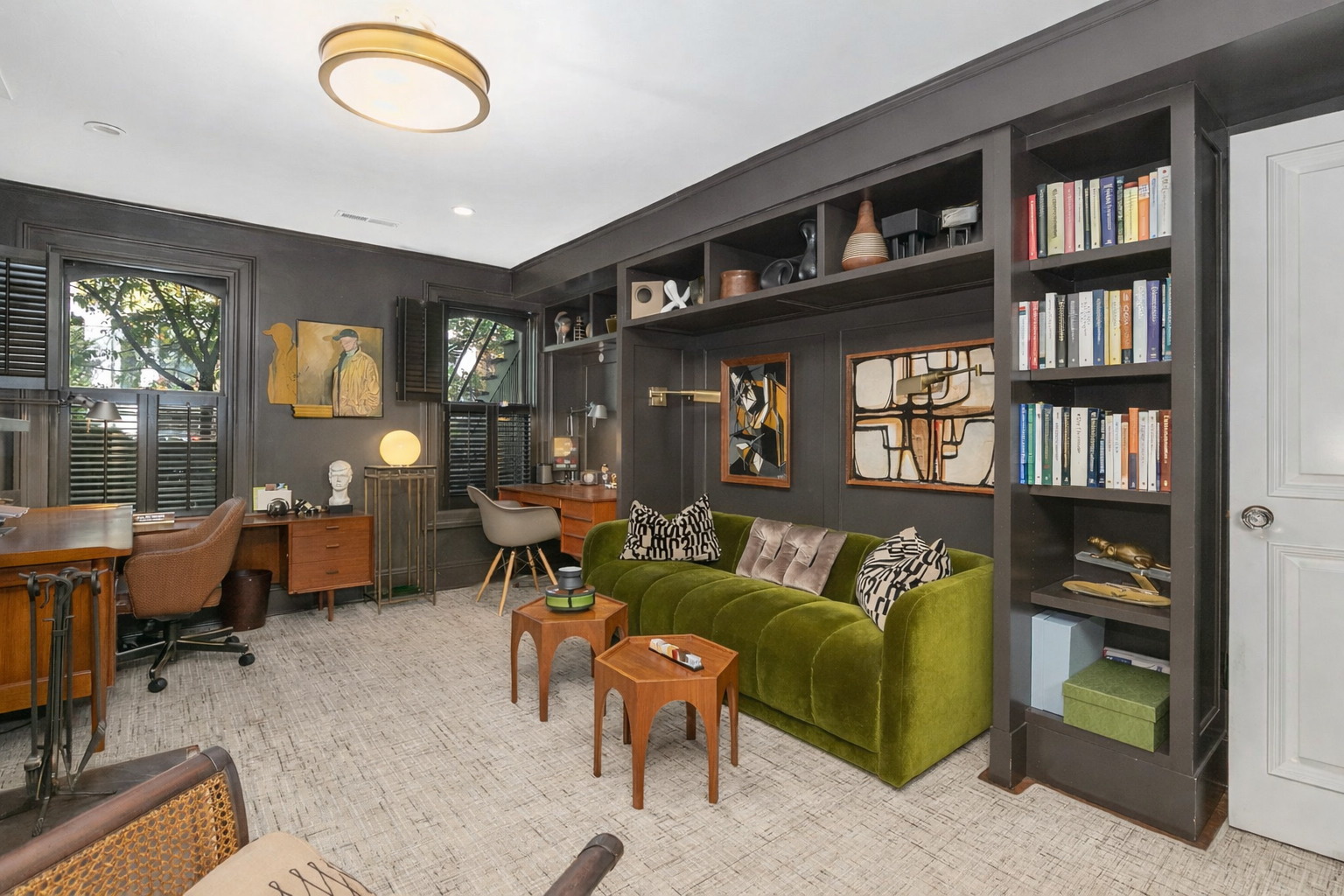 437 W Webster Avenue