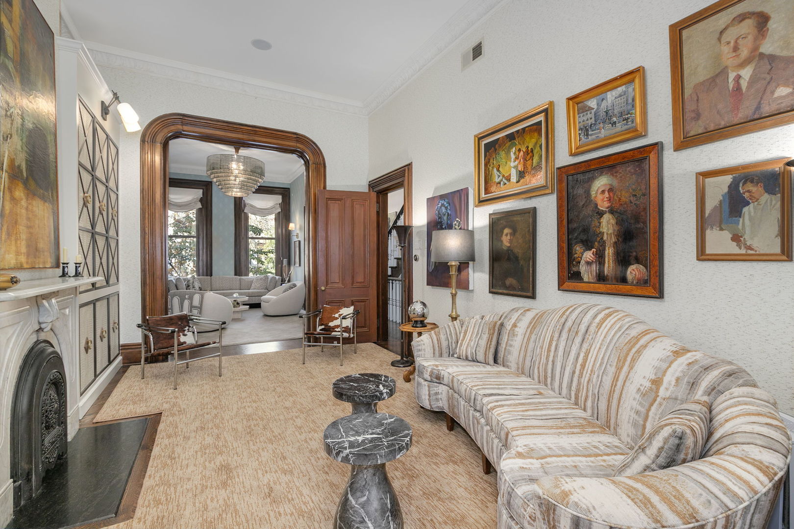 437 W Webster Avenue