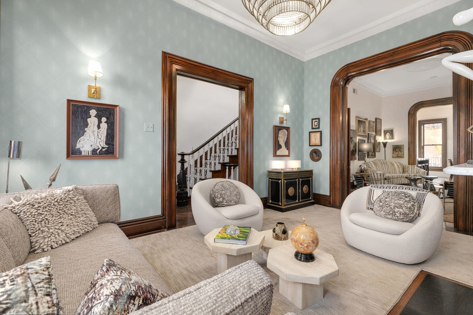 437 W Webster Avenue