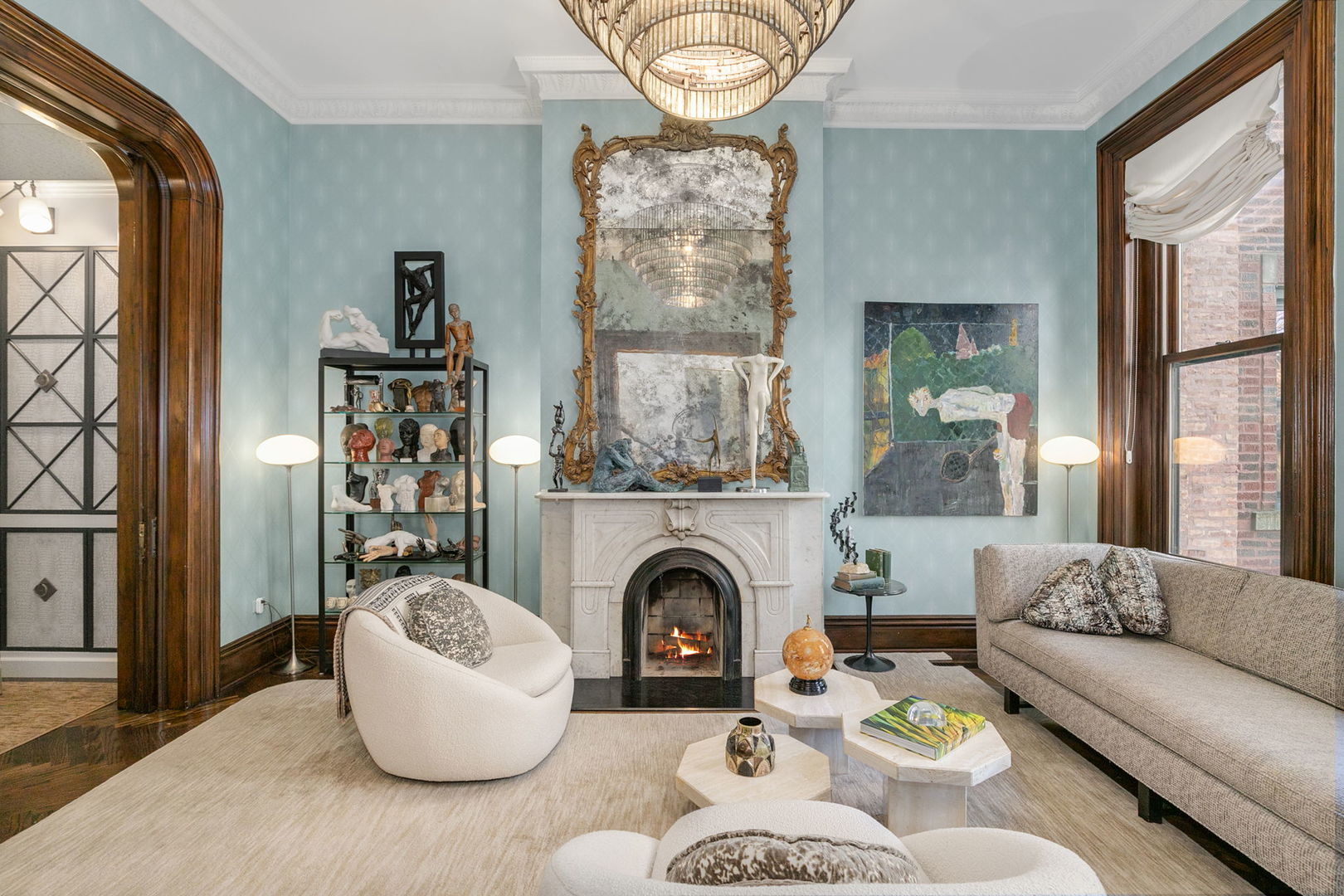 437 W Webster Avenue