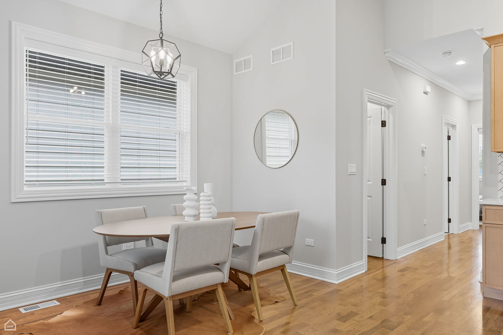 559 N Springfield Avenue