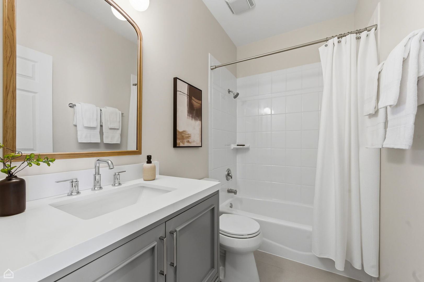 1035 W Taylor Street Unit: 3