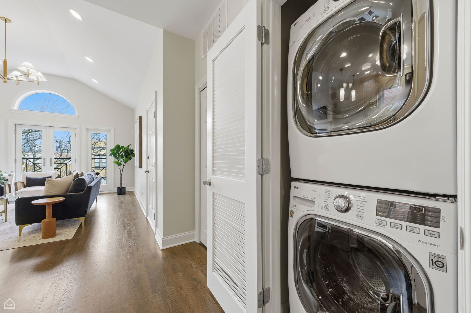 1035 W Taylor Street Unit: 3