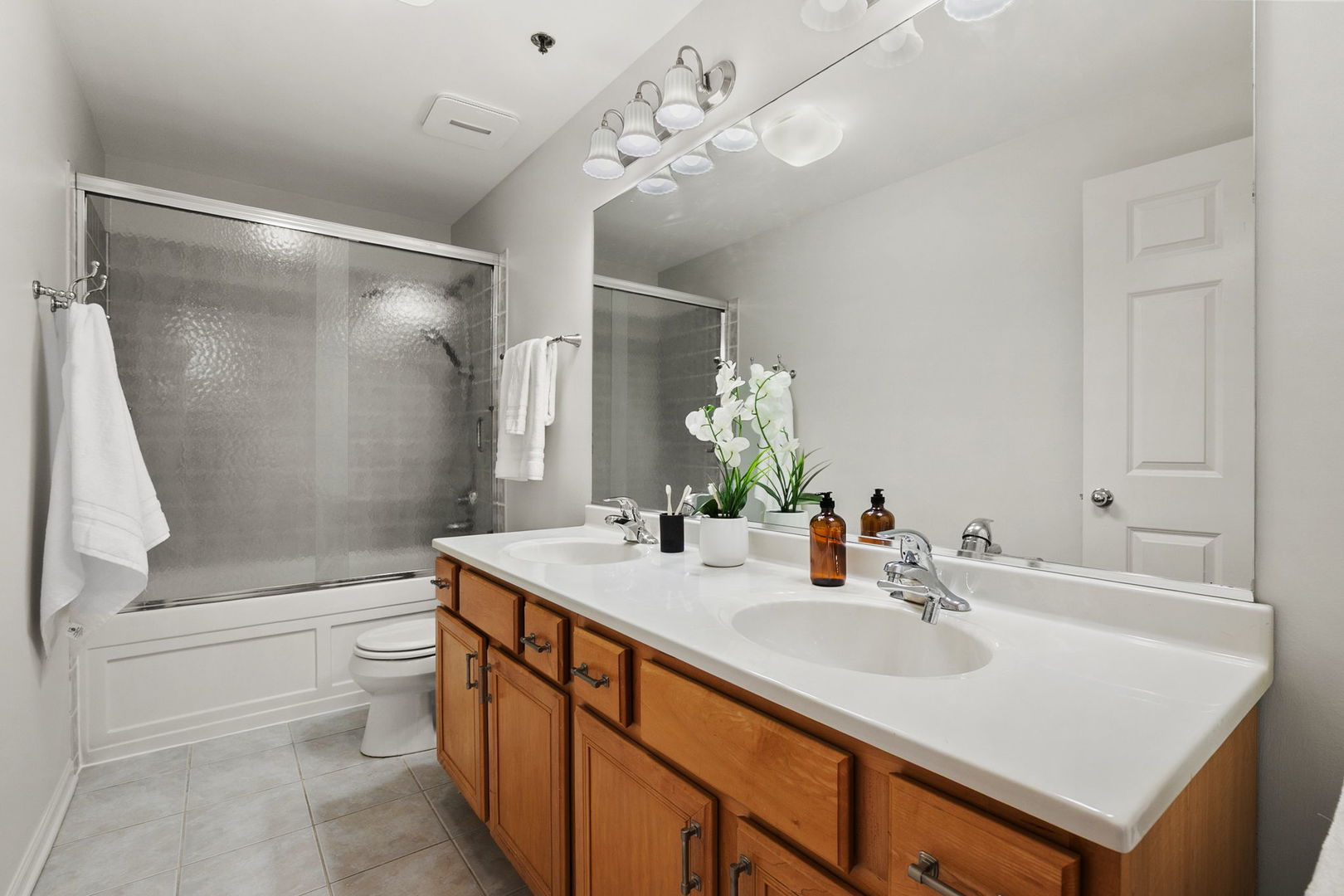 400 W Ontario Street Unit: 801