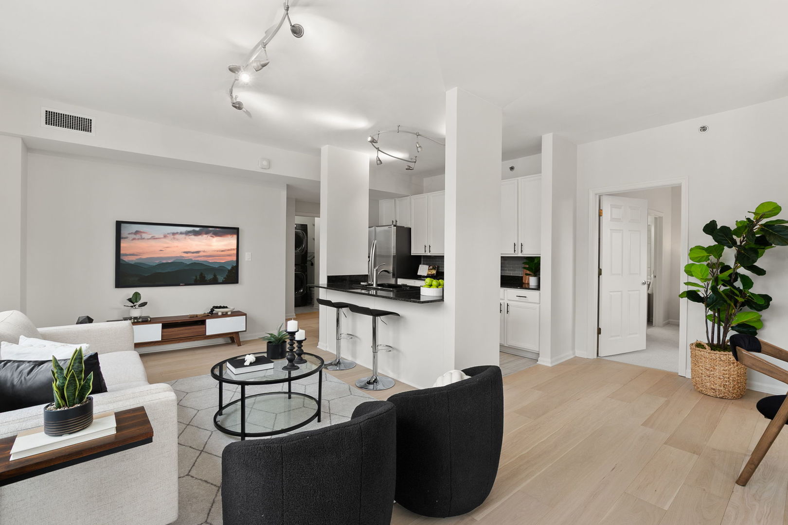 400 W Ontario Street Unit: 801