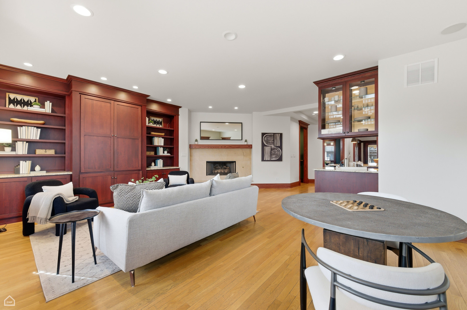 2537 N Bernard Street