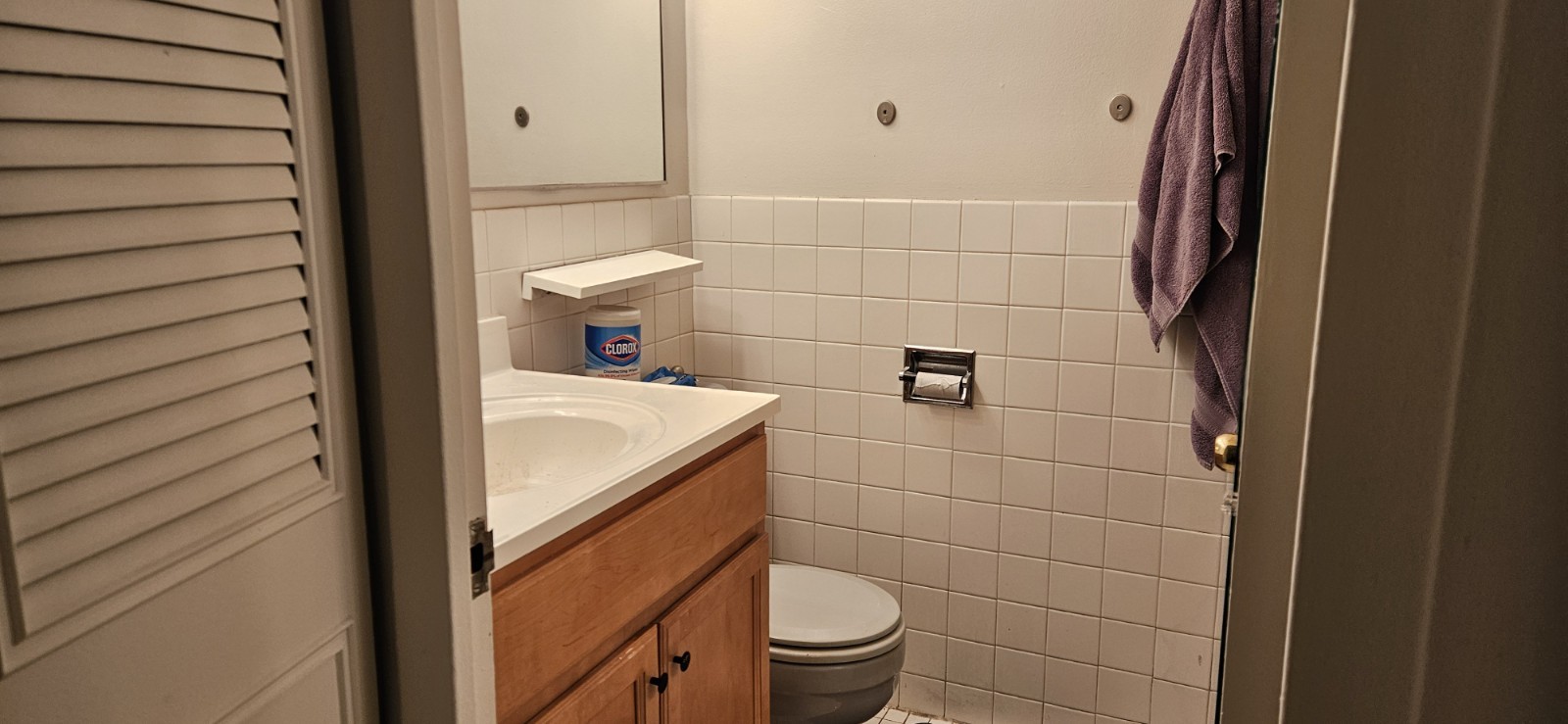 555 W CORNELIA Avenue Unit: 2003