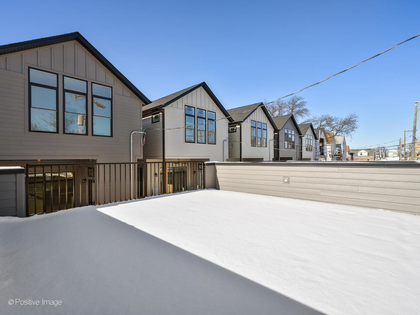 3055 N Christiana Avenue