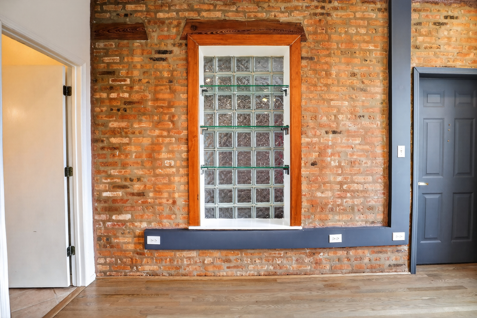 3918 N Broadway Street Unit: 3B