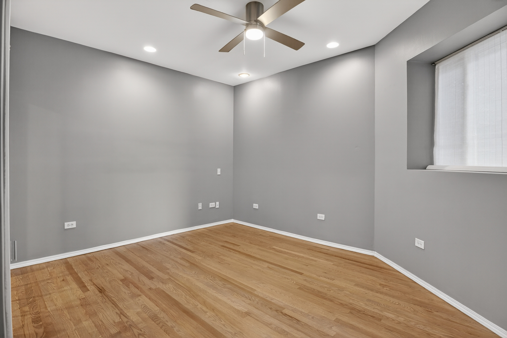 3918 N Broadway Street Unit: 3B