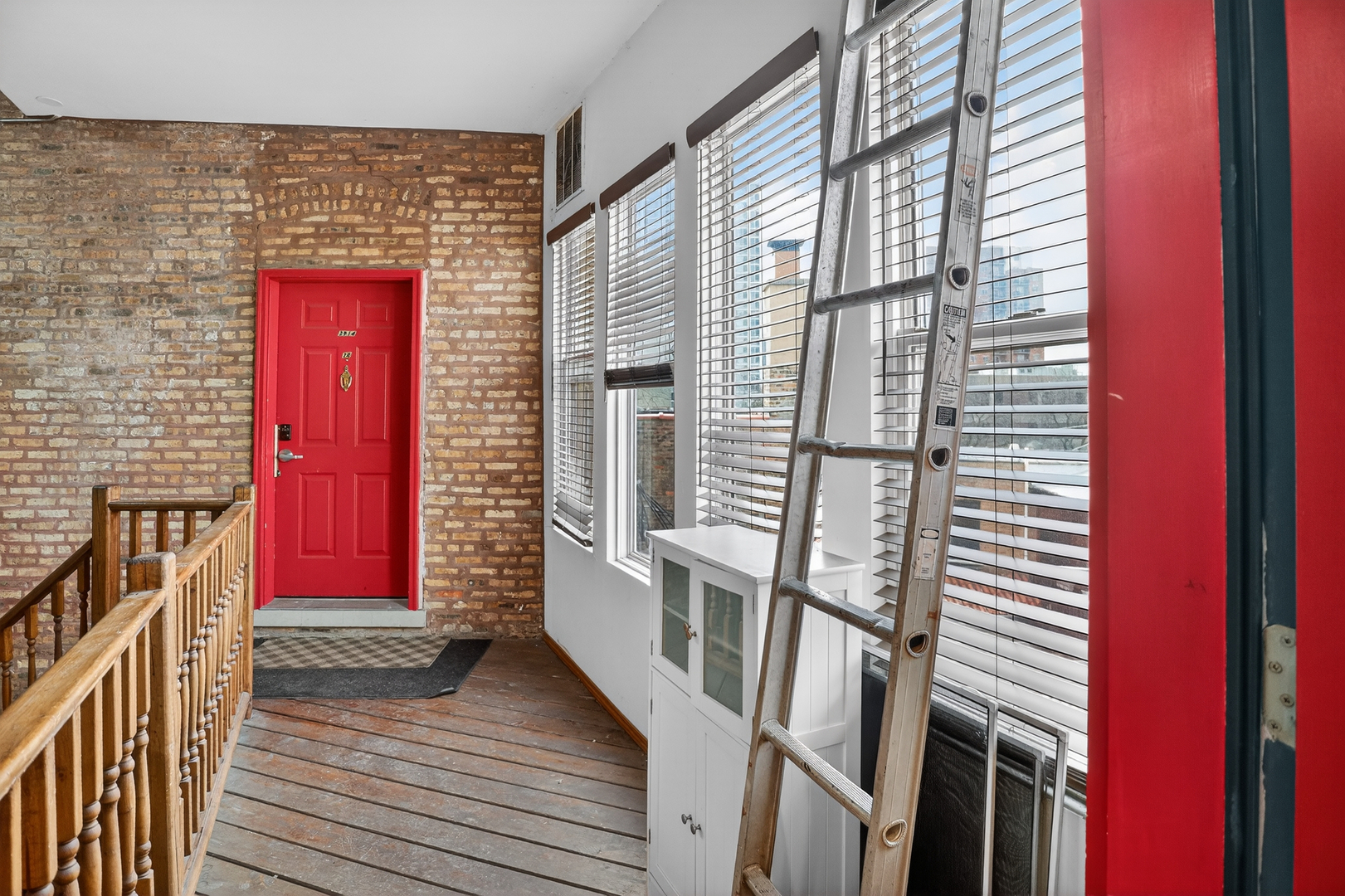 3918 N Broadway Street Unit: 3B