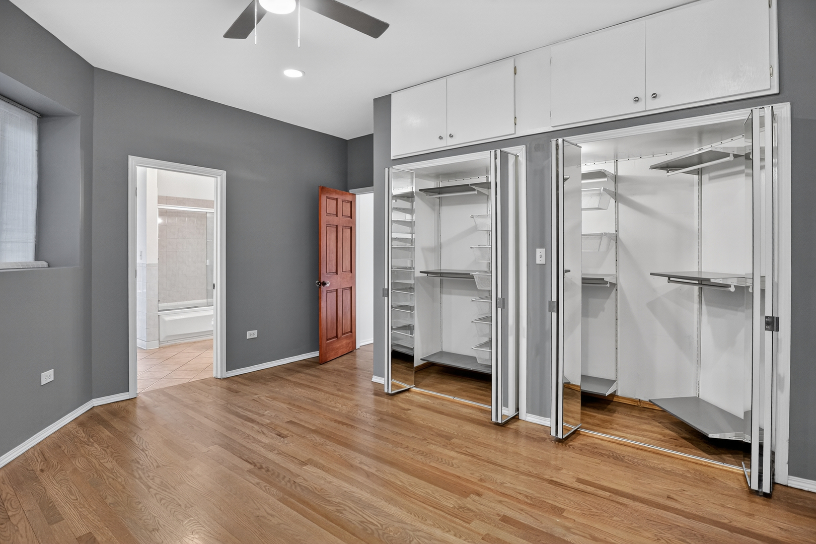 3918 N Broadway Street Unit: 3B