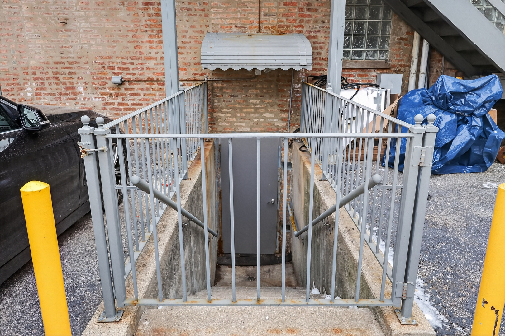 3918 N Broadway Street Unit: 3B