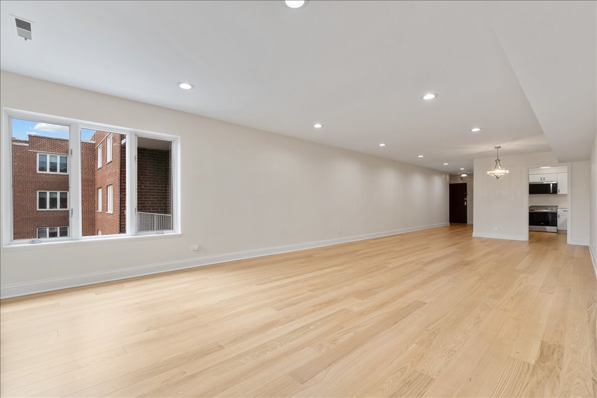 1500 OAK Avenue Unit: 4C