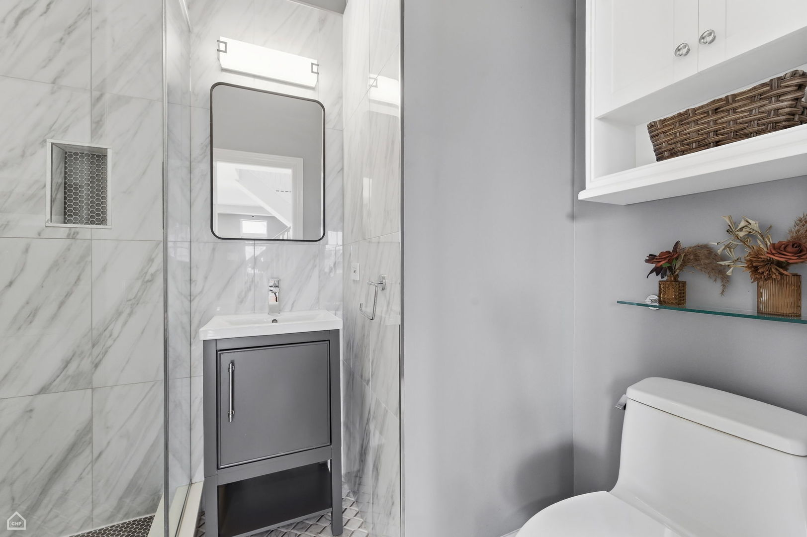 1500 N Greenview Avenue Unit: 2F