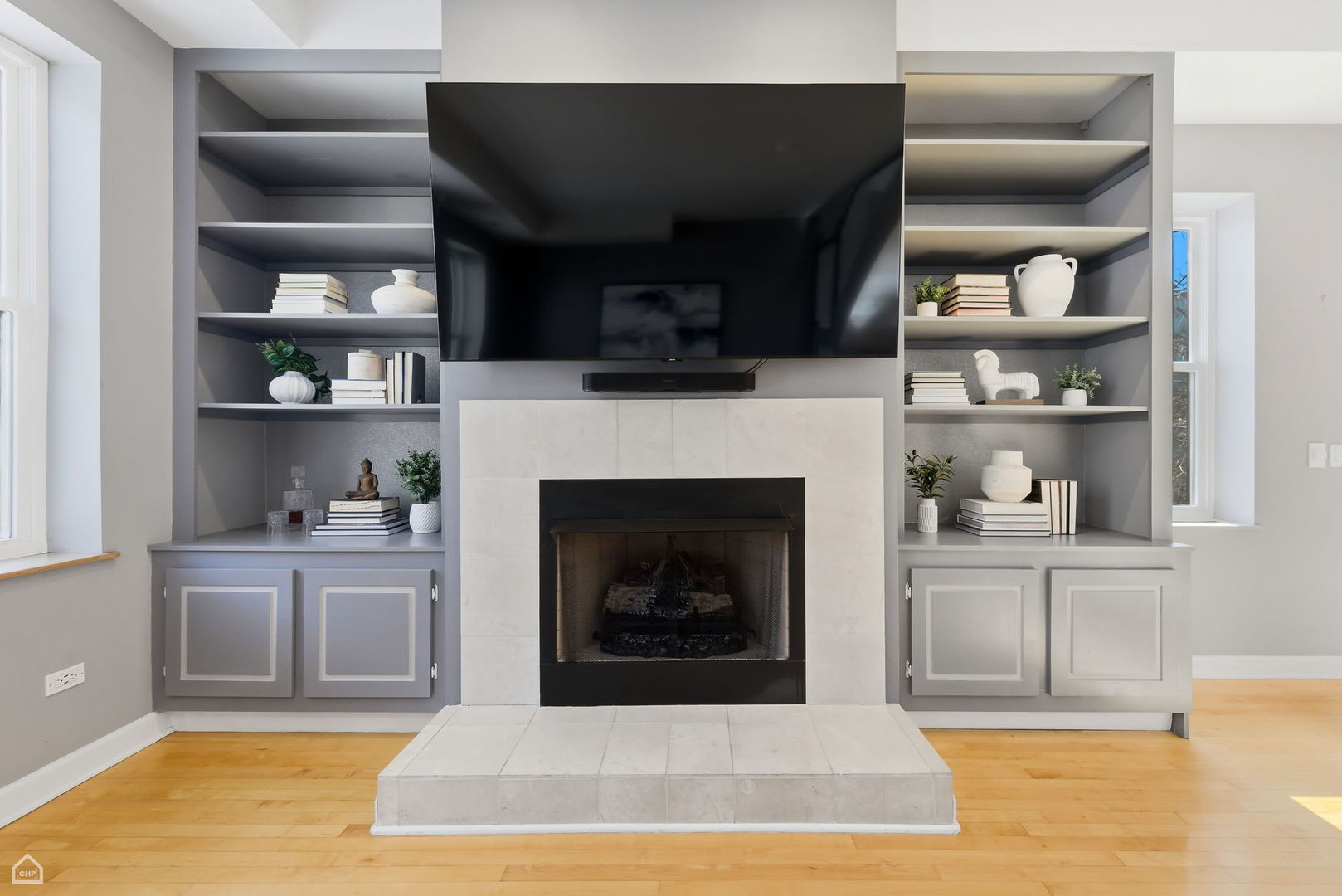 1500 N Greenview Avenue Unit: 2F