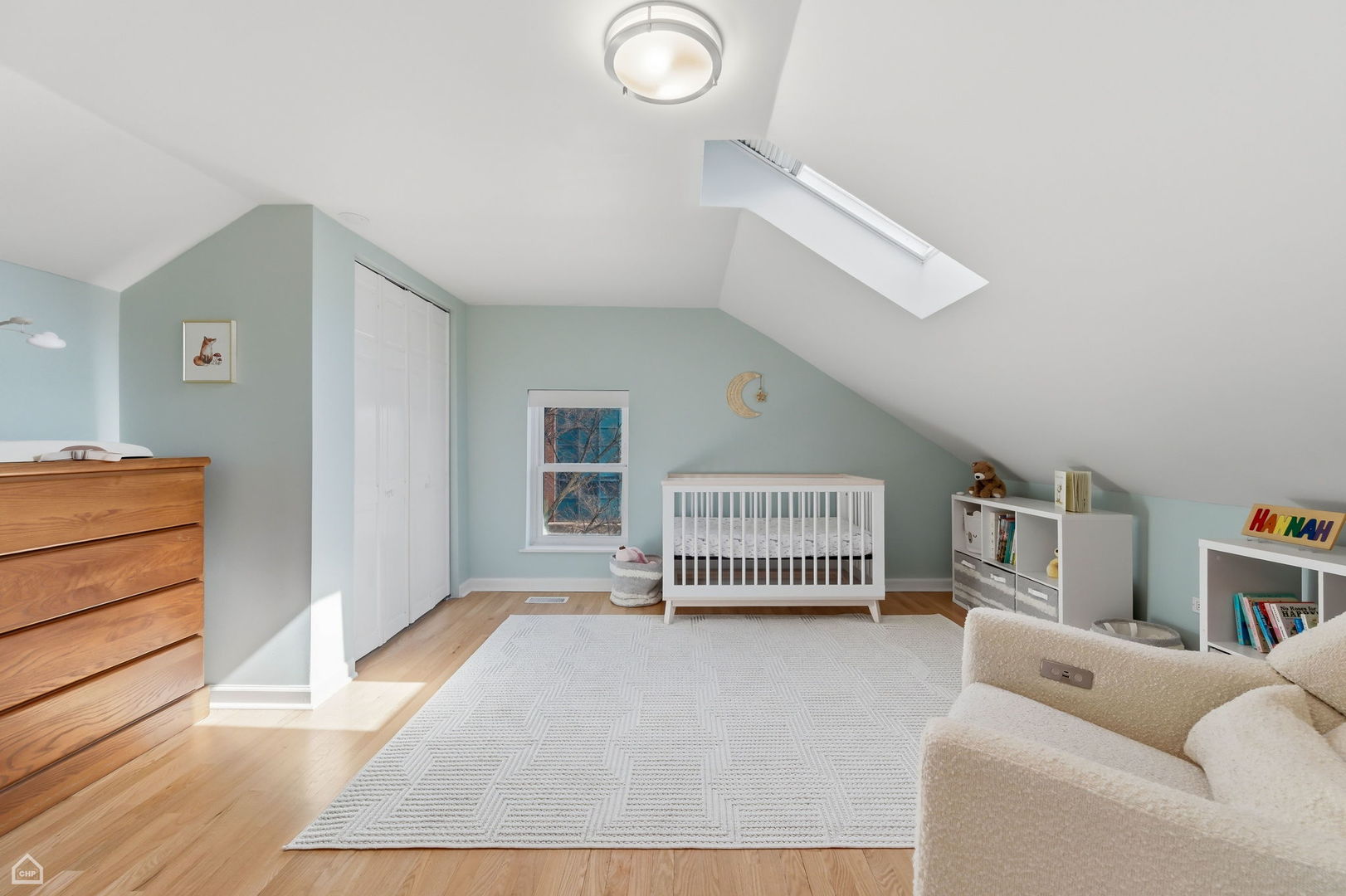 1500 N Greenview Avenue Unit: 2F