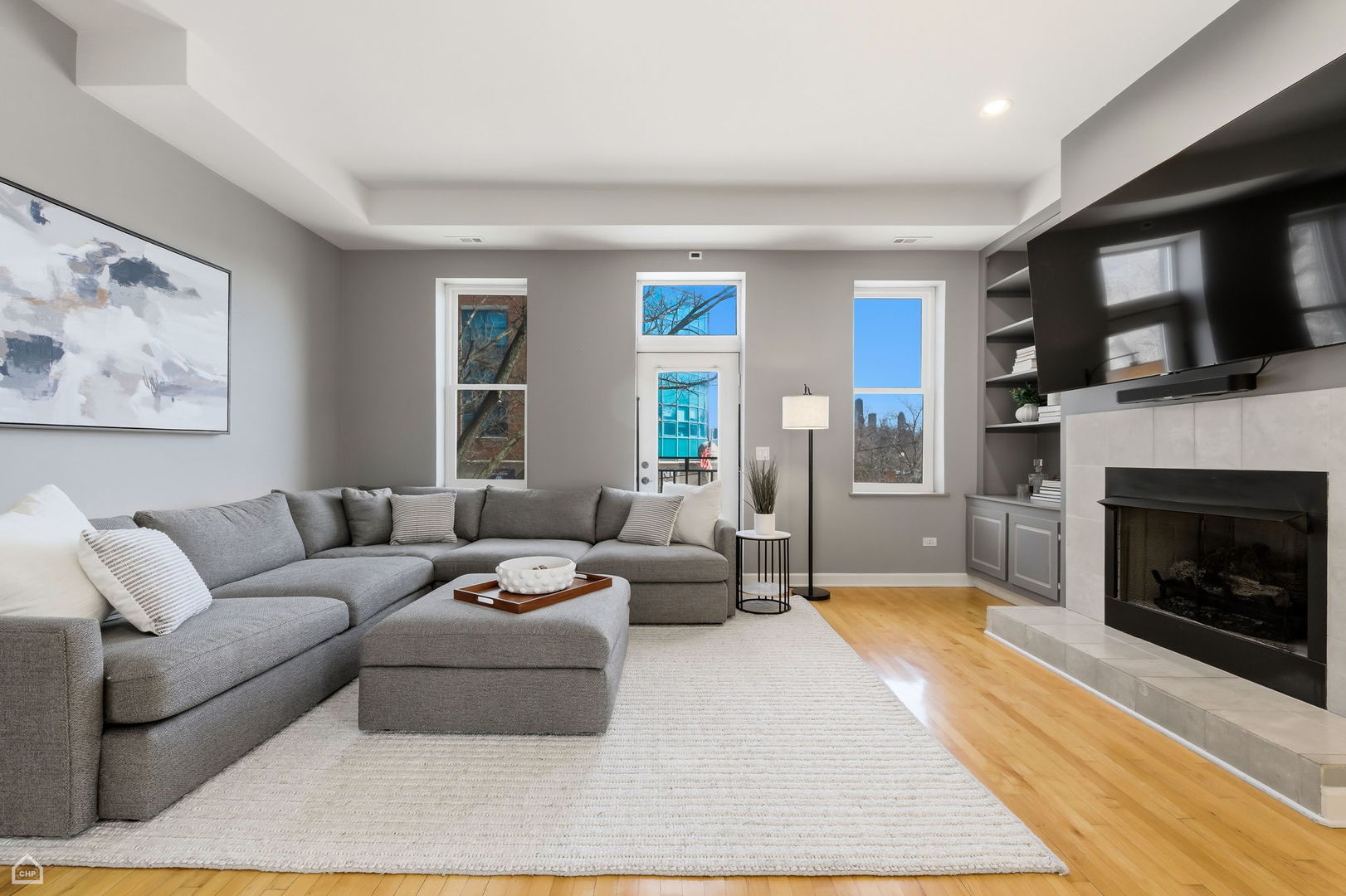 1500 N Greenview Avenue Unit: 2F