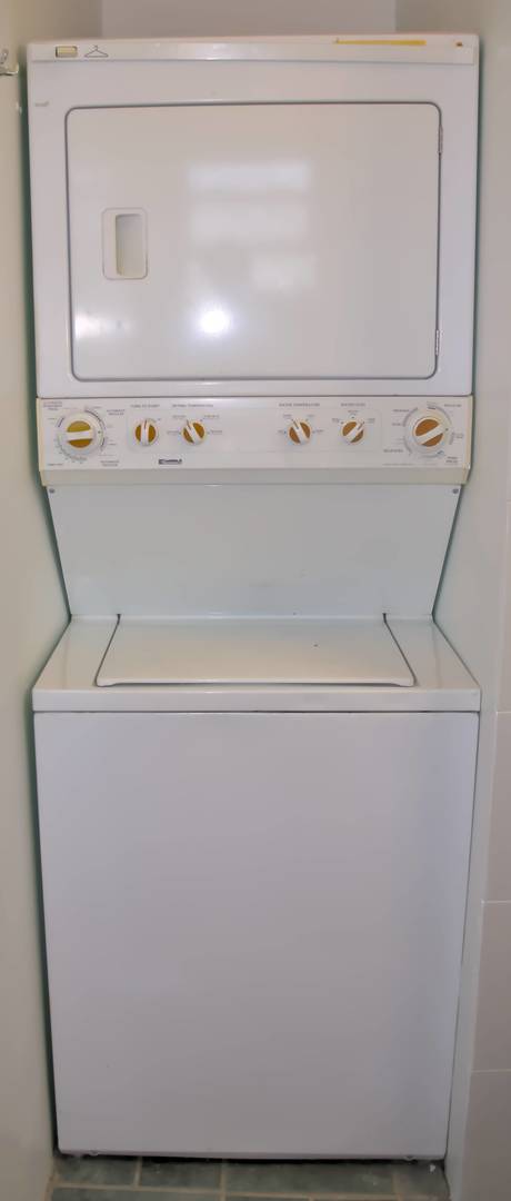 1052 W Balmoral Avenue Unit: 5F