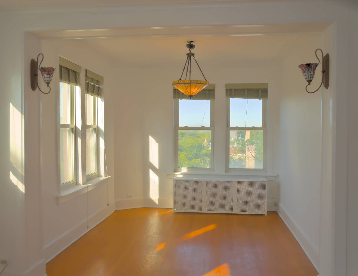 1052 W Balmoral Avenue Unit: 5F