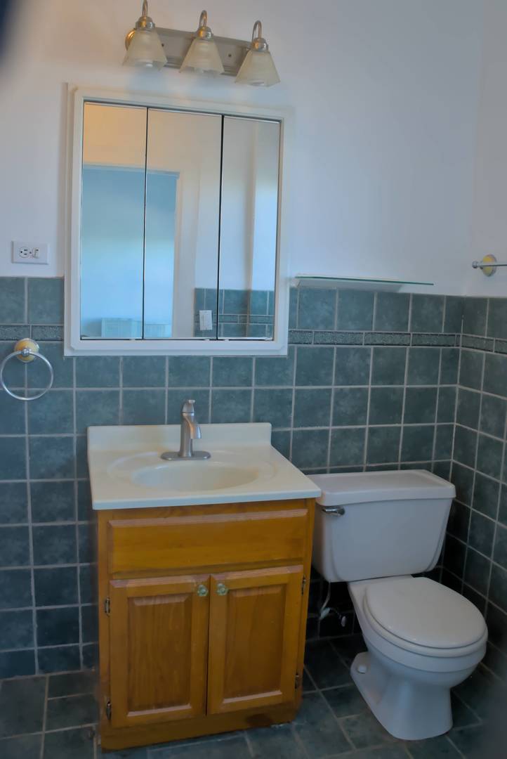 1052 W Balmoral Avenue Unit: 5F