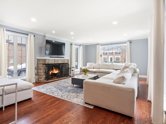 9950 S Hamilton Avenue