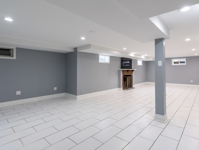 9950 S Hamilton Avenue