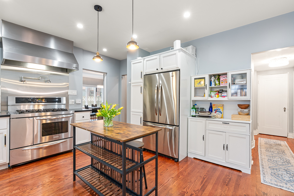 9950 S Hamilton Avenue