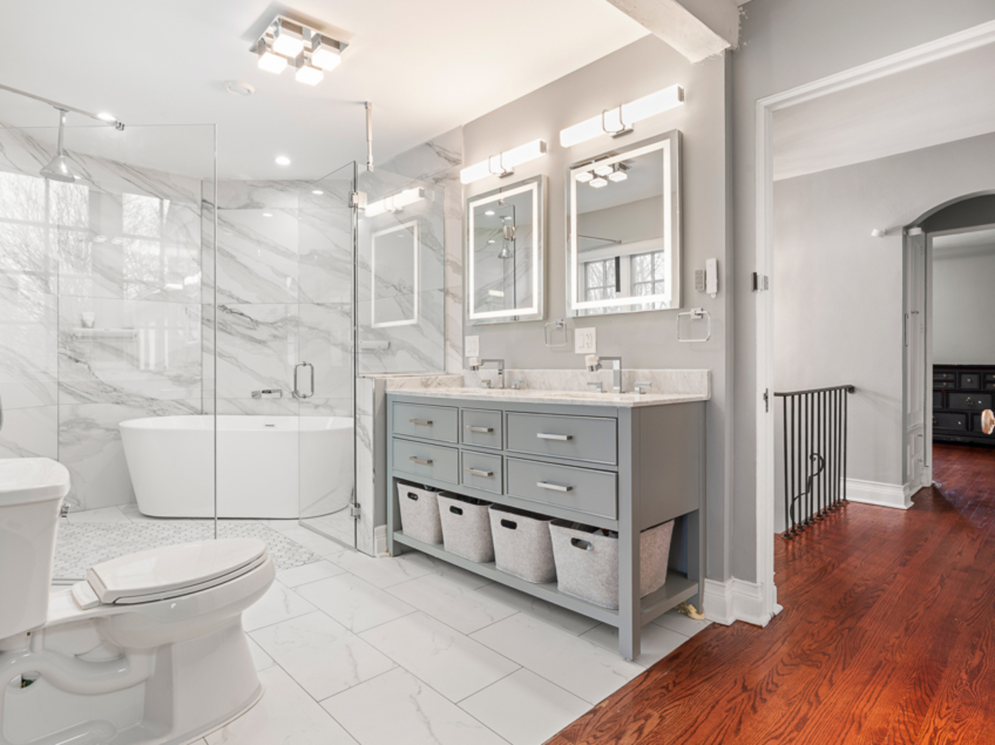 9950 S Hamilton Avenue