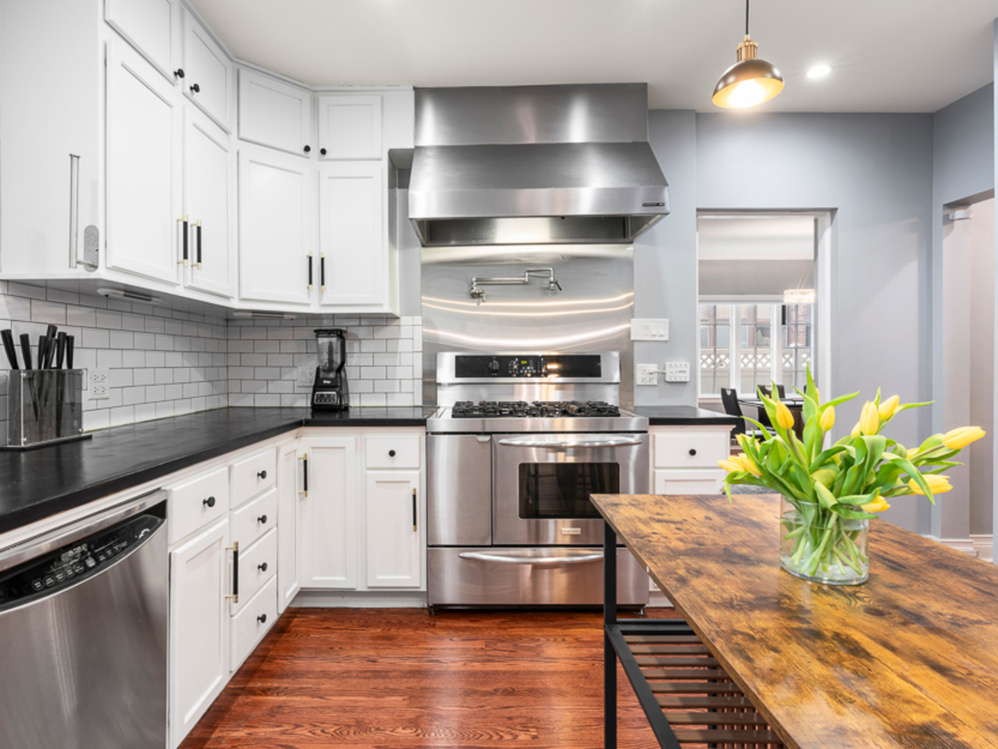 9950 S Hamilton Avenue