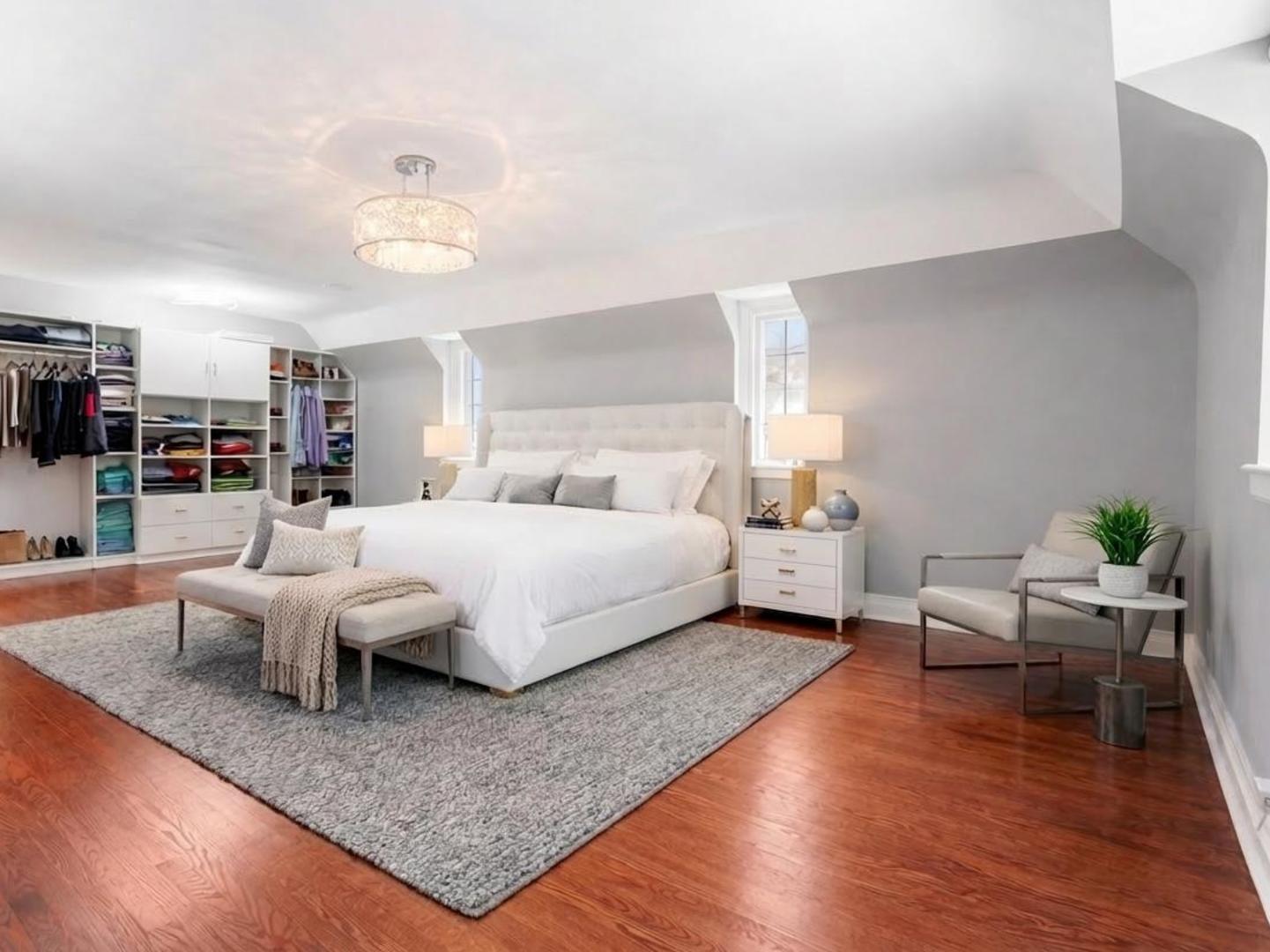 9950 S Hamilton Avenue