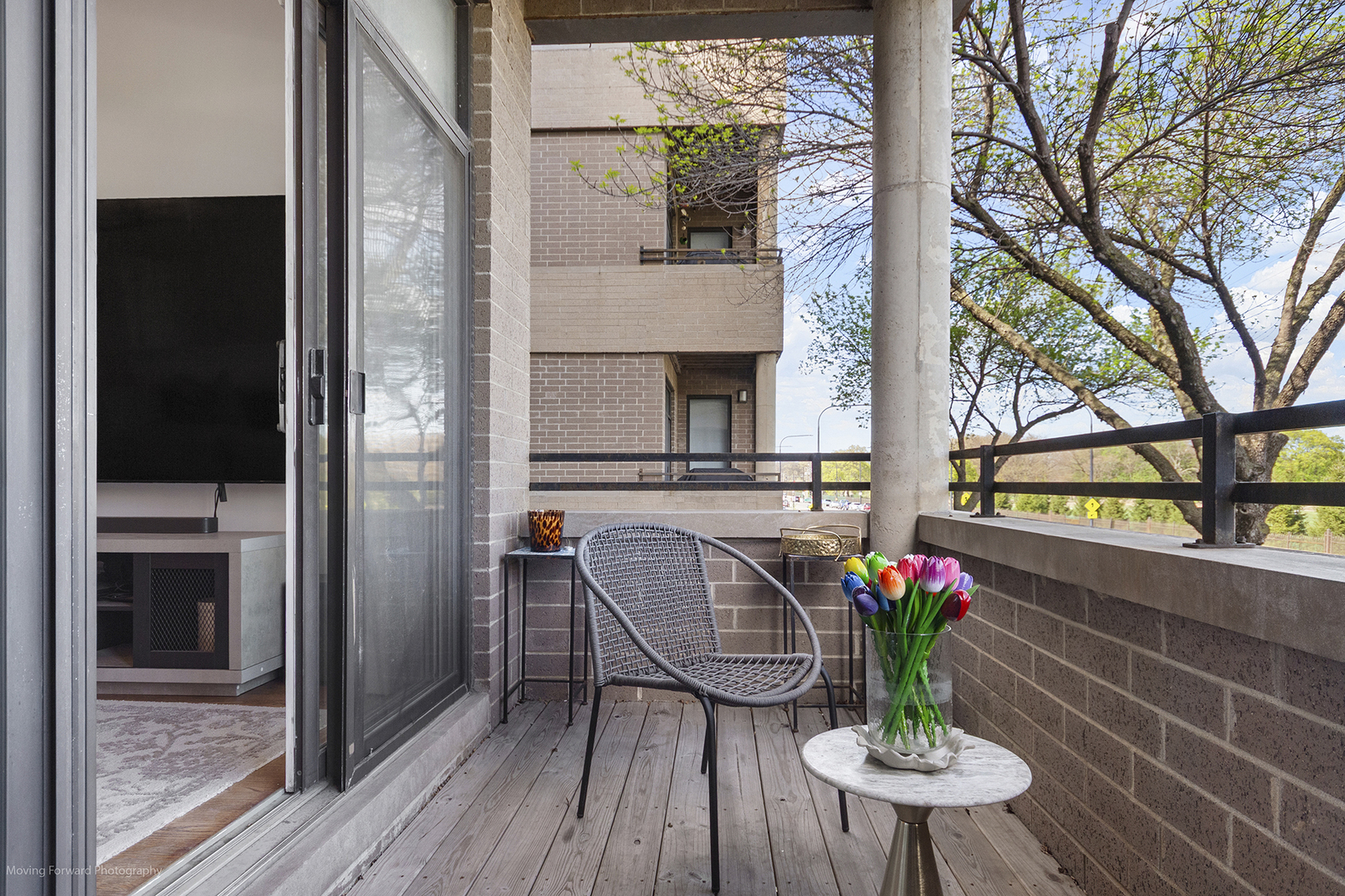 2409 W Catalpa Avenue Unit: 106