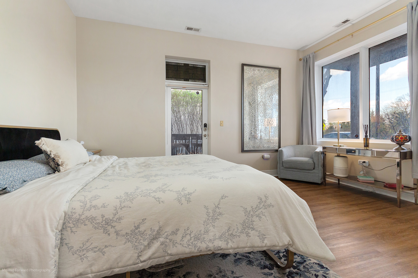 2409 W Catalpa Avenue Unit: 106