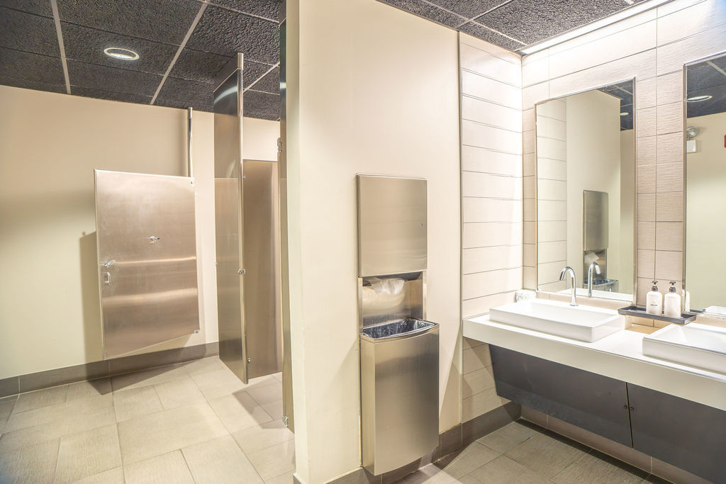 1732 W Hubbard Street