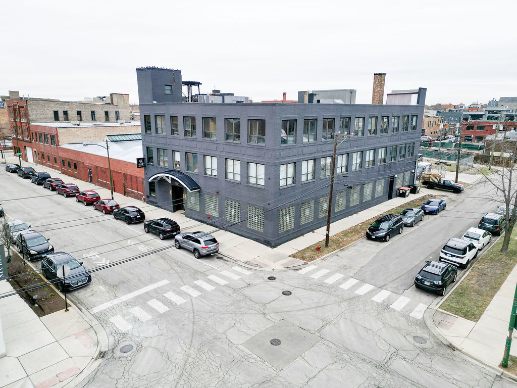 1732 W Hubbard Street