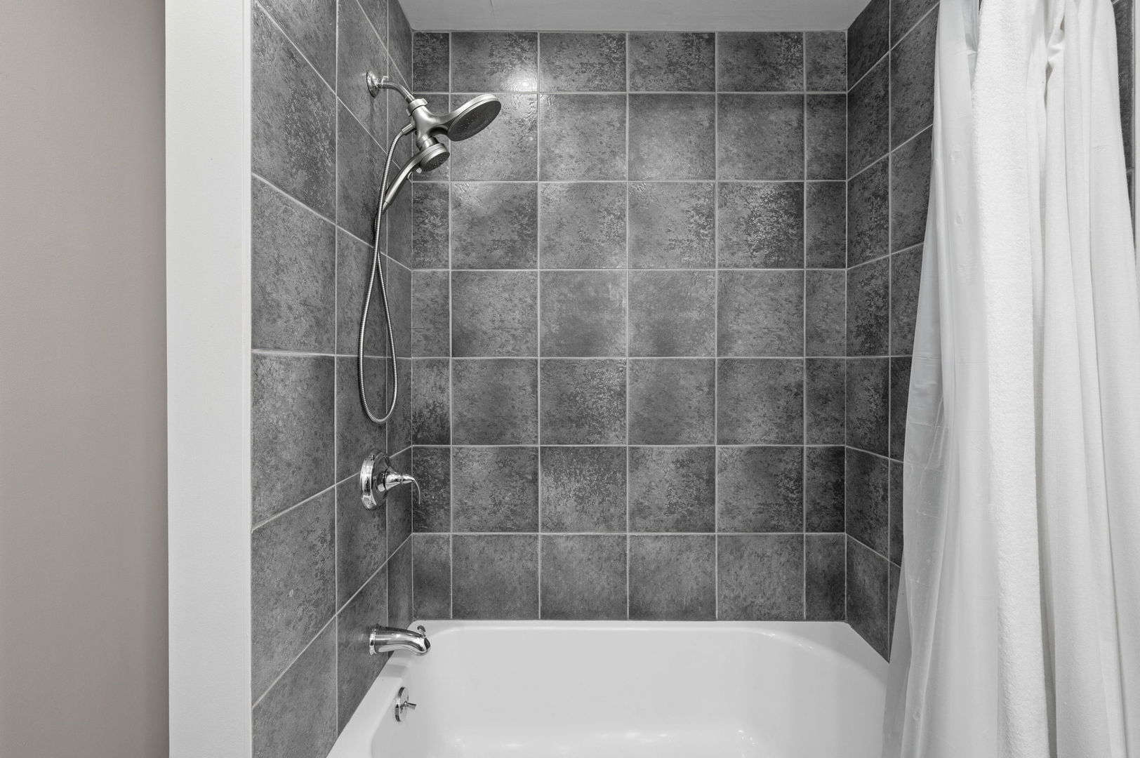 2054 W Race Avenue Unit: 1