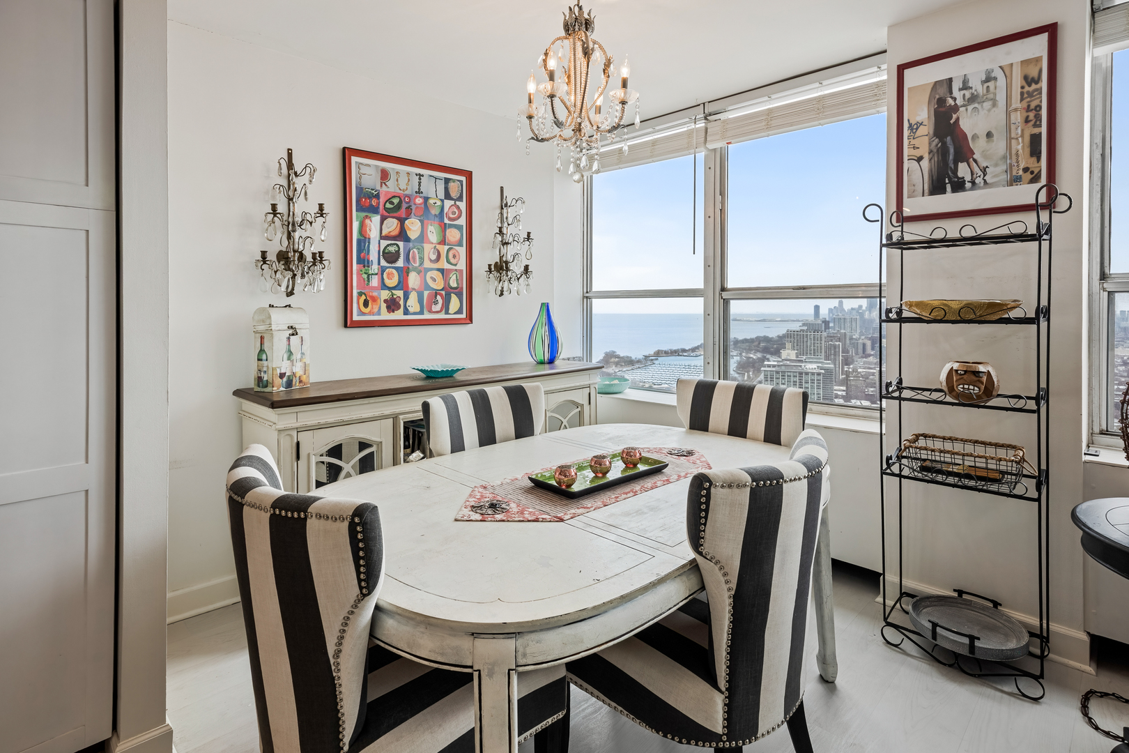 655 W IRVING PARK Road Unit: 5315