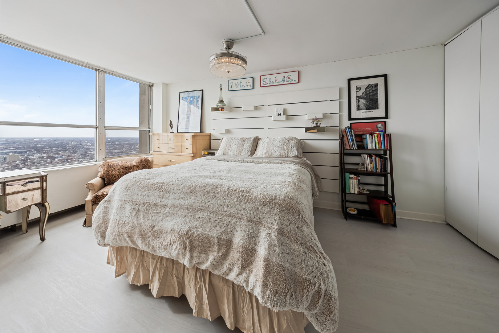 655 W IRVING PARK Road Unit: 5315