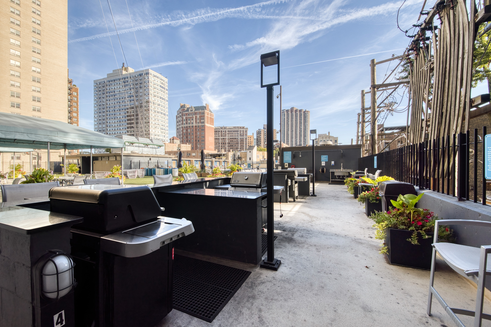 655 W IRVING PARK Road Unit: 5315