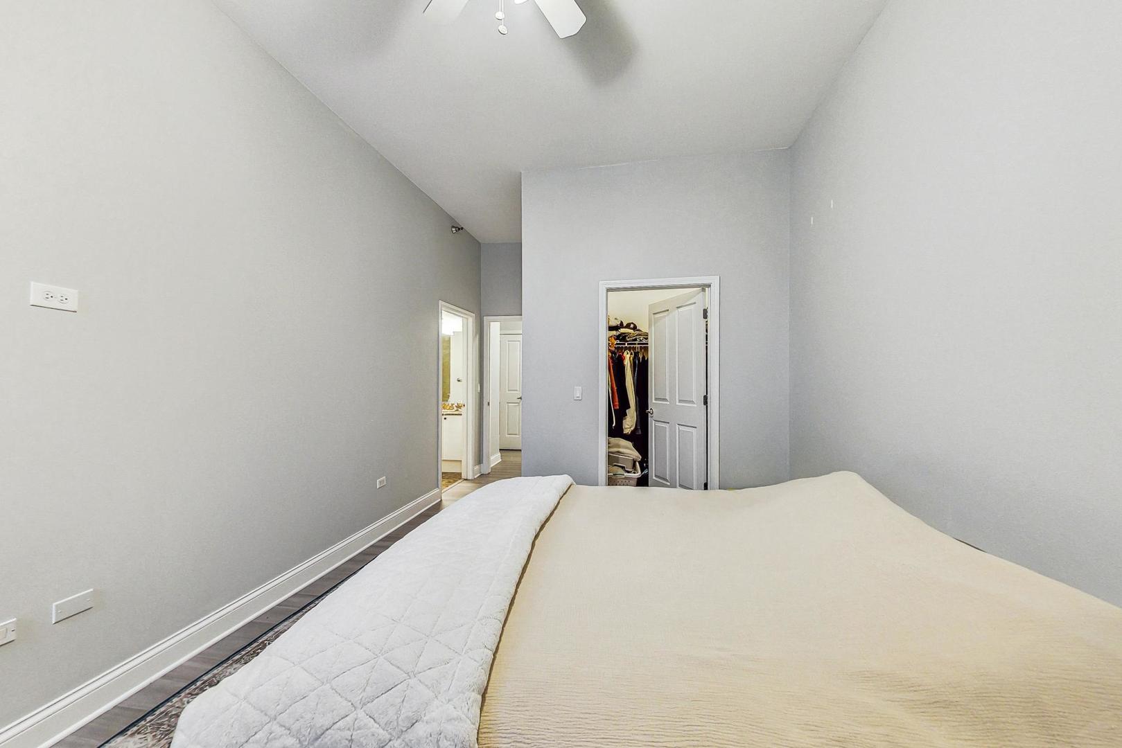 1464 S Michigan Avenue Unit: 1601