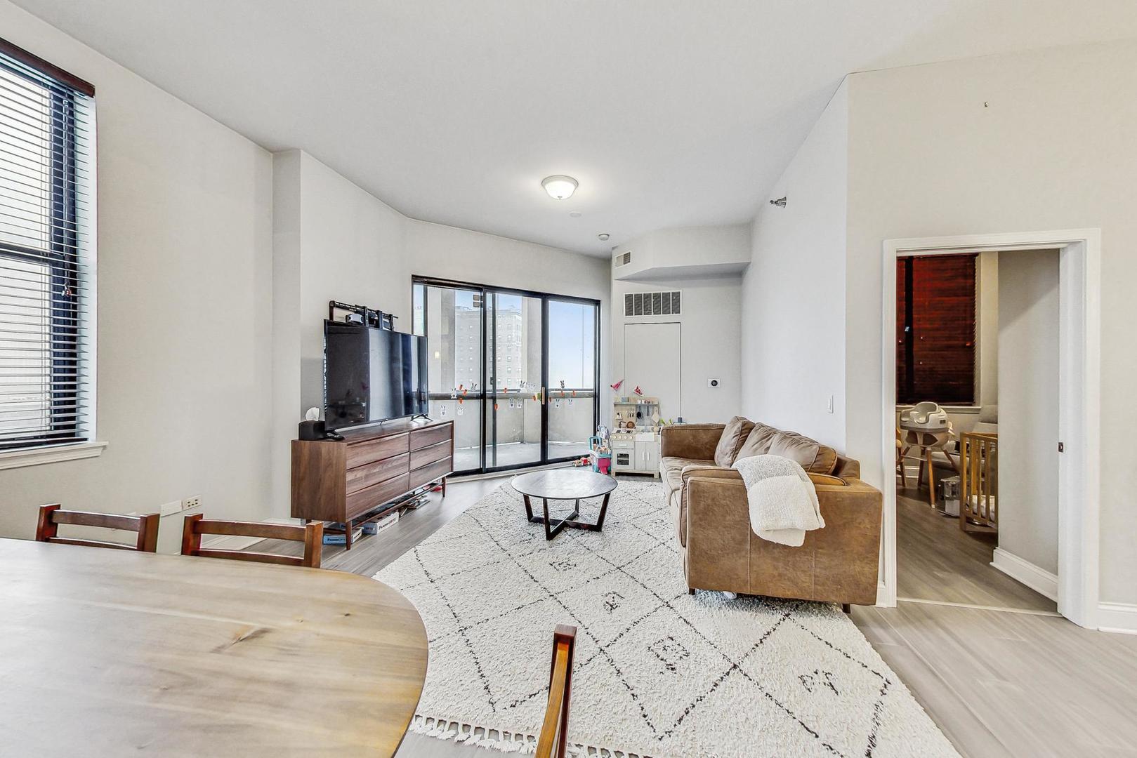 1464 S Michigan Avenue Unit: 1601