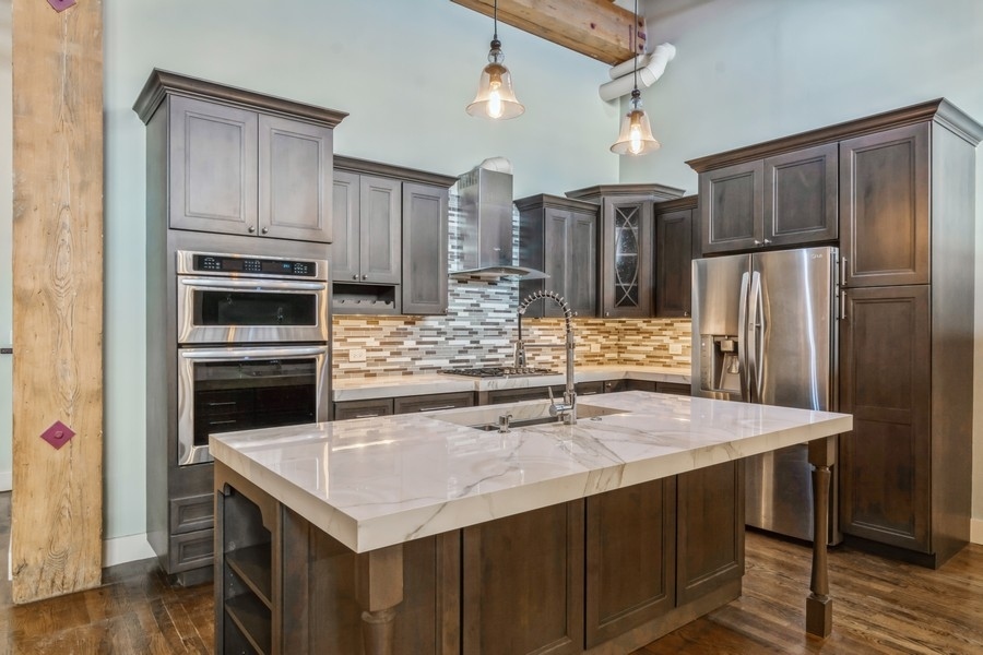 1727 S Indiana Avenue Unit: 105