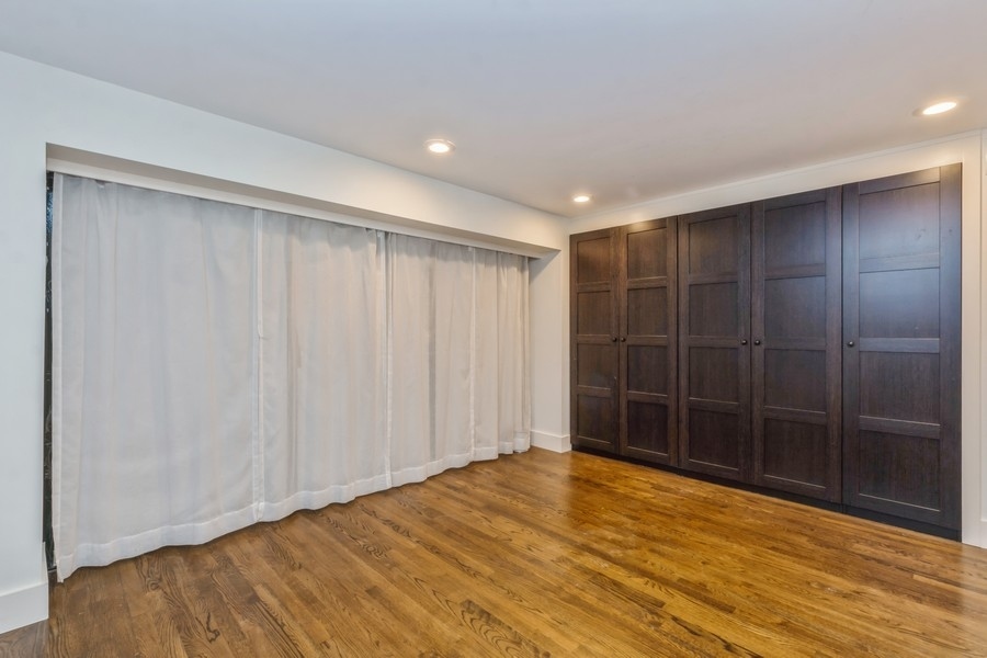 1727 S Indiana Avenue Unit: 105