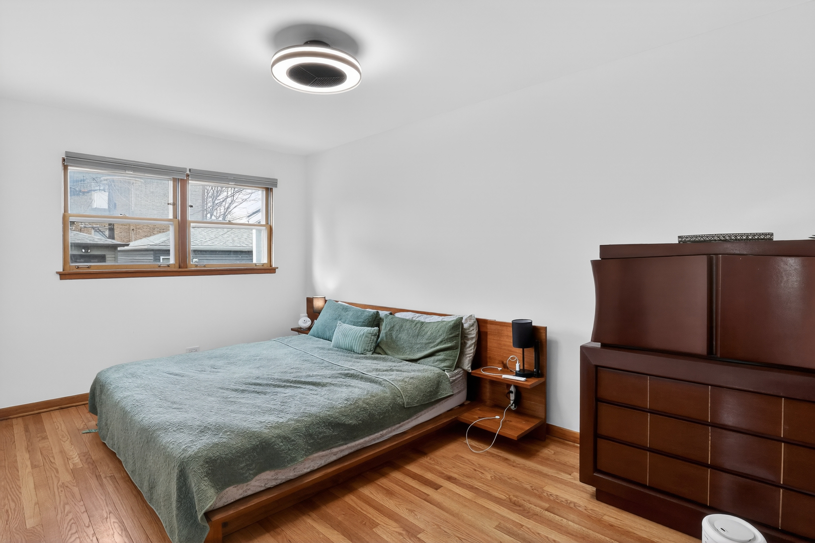 3138 N Richmond Street