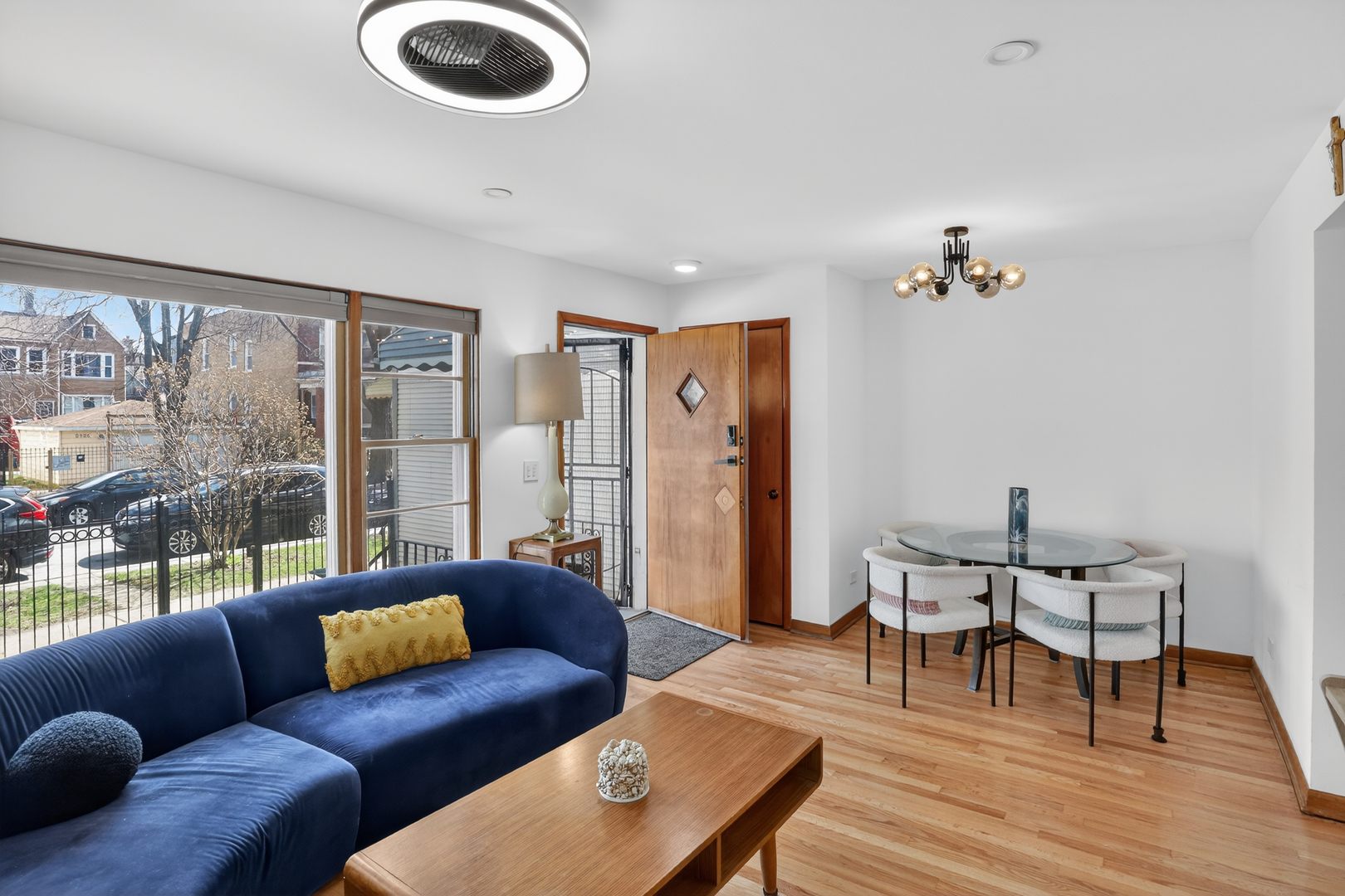 3138 N Richmond Street