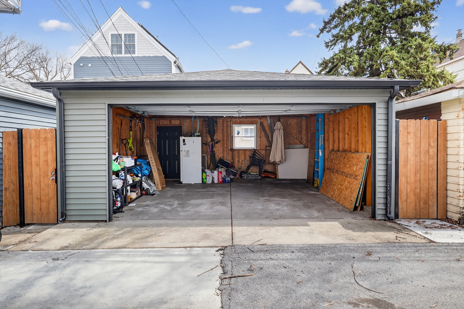 3138 N Richmond Street