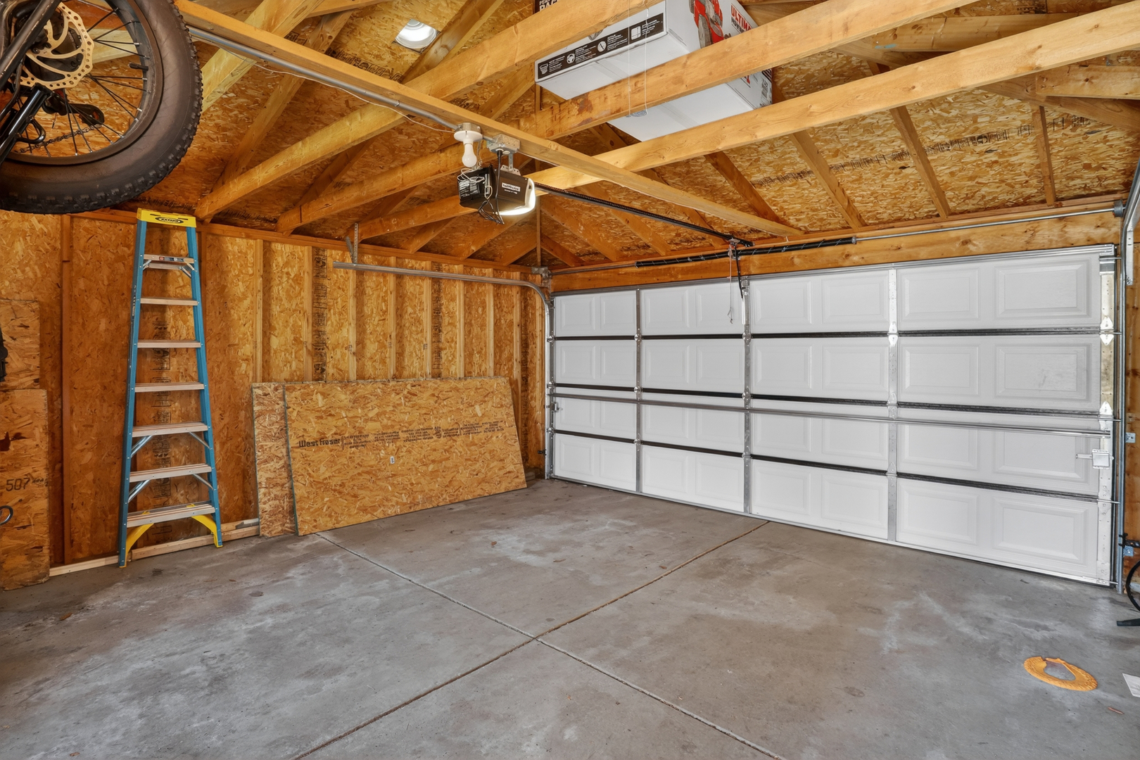 3138 N Richmond Street