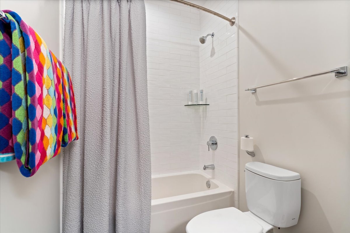 3033 N Clybourn Avenue Unit: 1