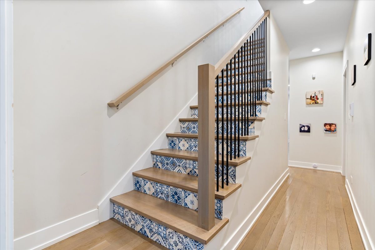 3033 N Clybourn Avenue Unit: 1