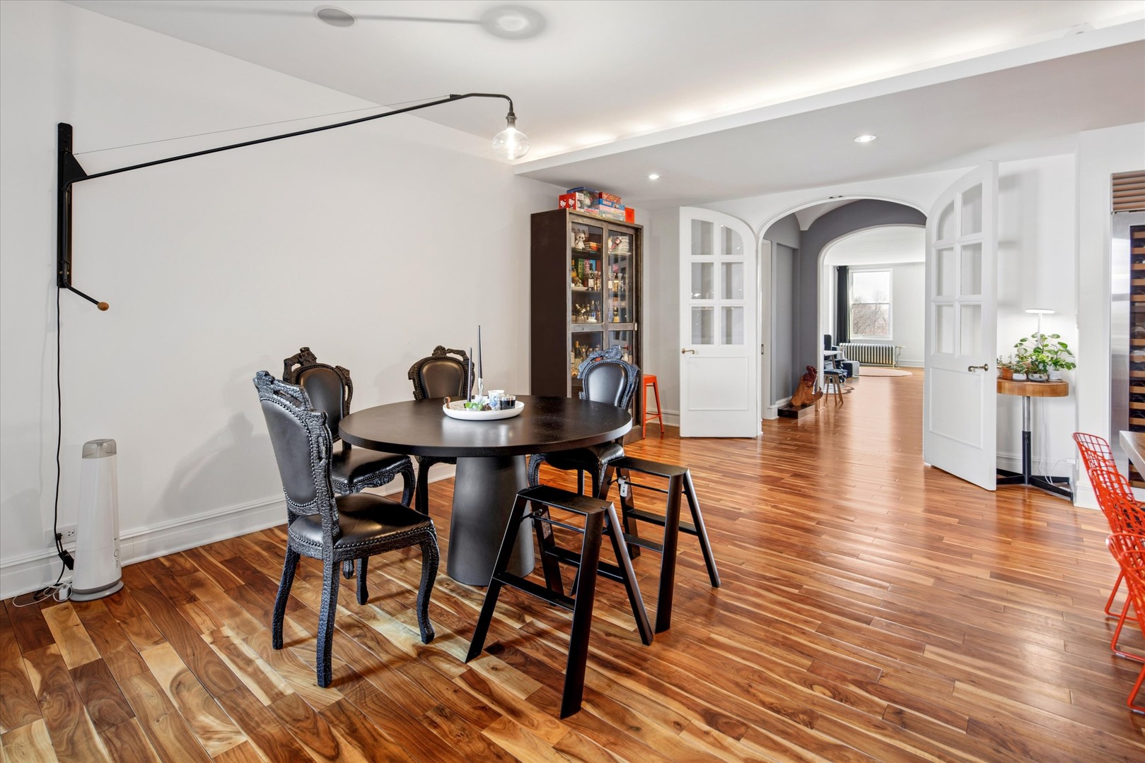 3500 N LAKE SHORE Drive Unit: 6D